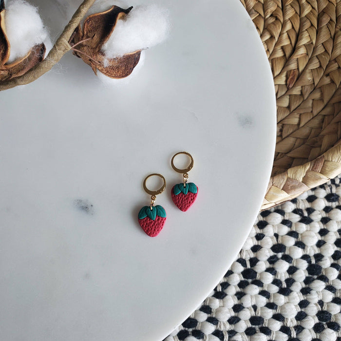 Mini Strawberry Huggie Earrings - Cayenne & Cake