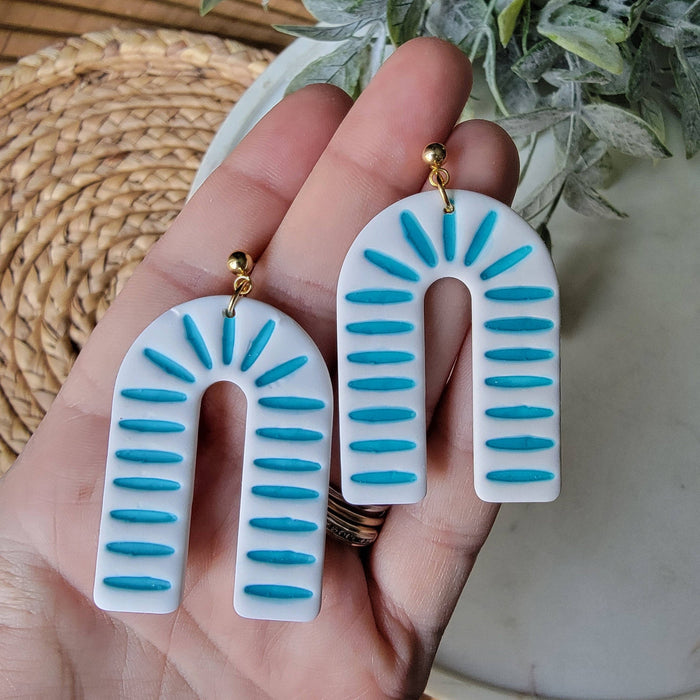 Arches in Coastal Tile - Cayenne and Cake