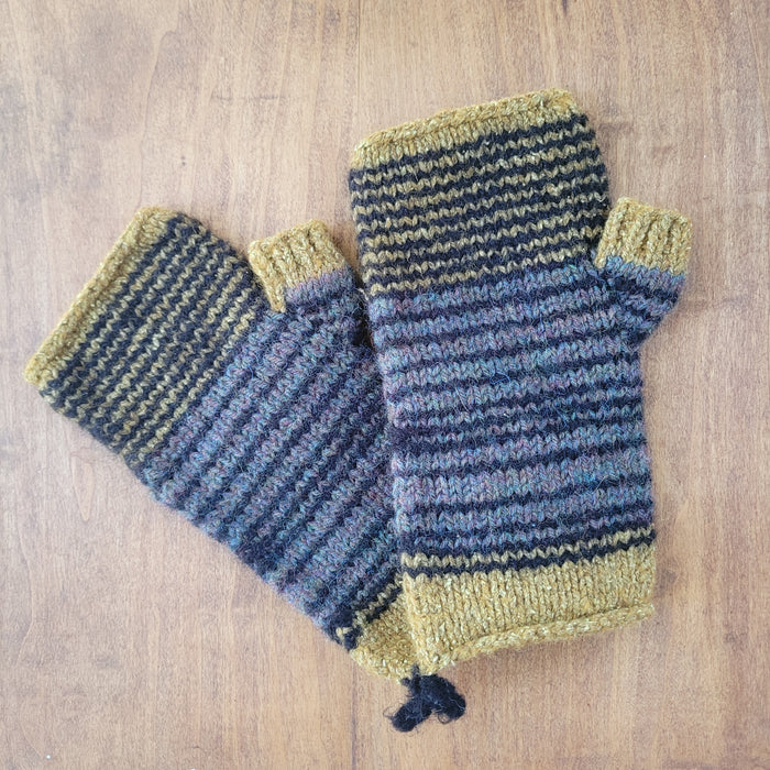 Fingerless Gloves - The Scrappy Knitter, Vickie Patson