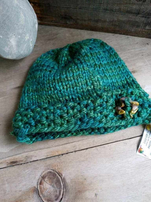 Button Hat by The Scrappy Knitter