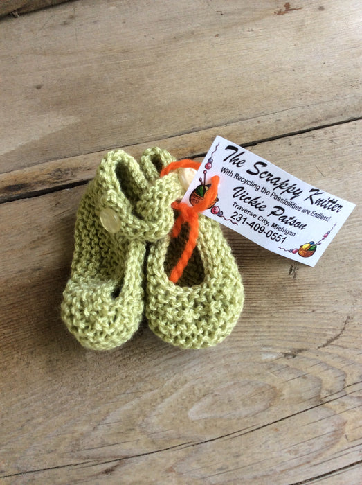 Baby Booties by The Scrappy Knitter